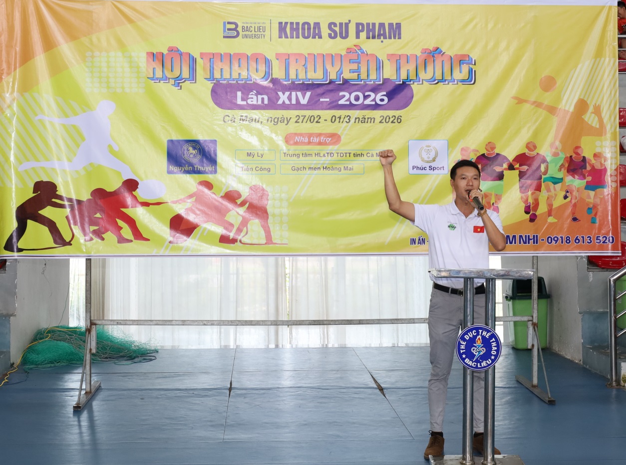 Description: C:\Users\CNC\Downloads\HÌnh Khai mạc\IMG_4924.JPG