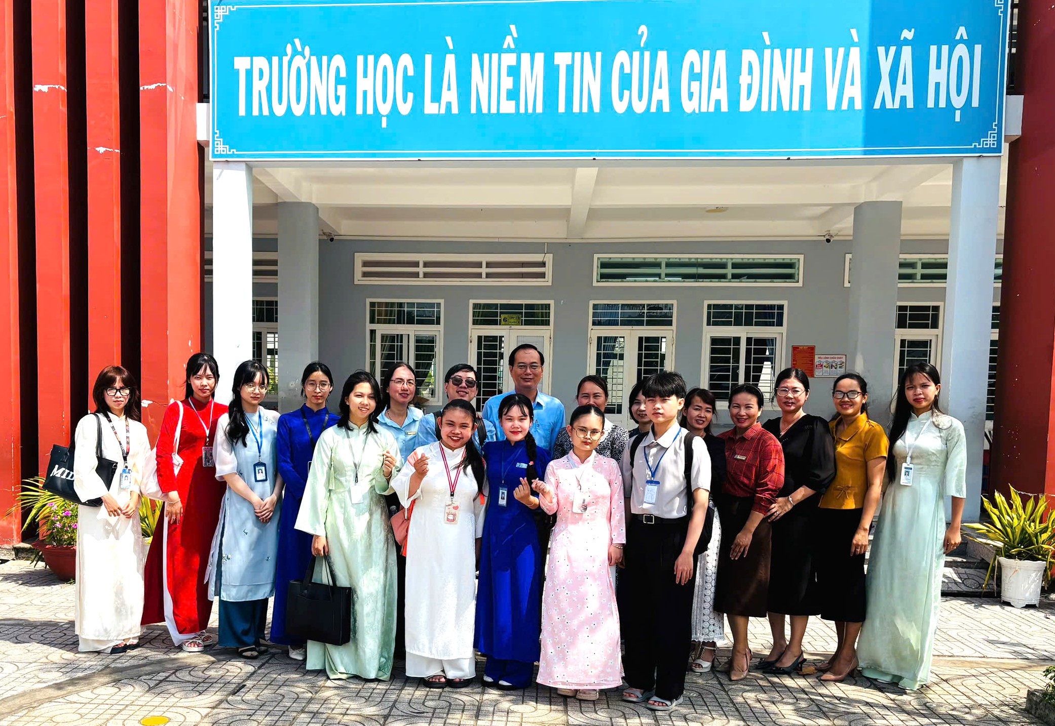 Description: C:\Users\CNC\AppData\Local\Temp\Rar$DRa5232.8067.rartemp\ẢNH ĐO&Agrave;N THỰC TẬP SP\Ơ.jpg