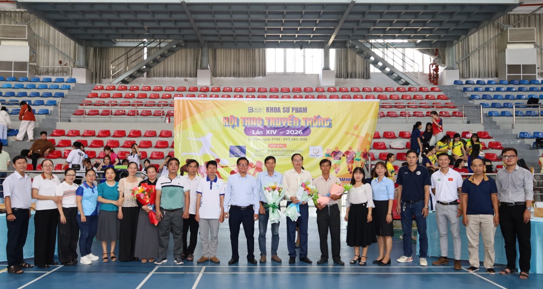 Description: C:\Users\CNC\Downloads\HÌnh Khai mạc\IMG_4941.JPG